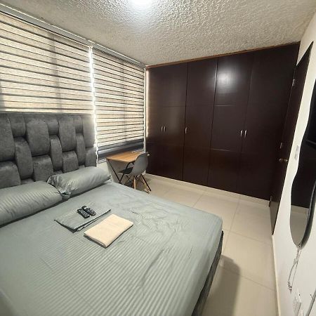 Hermosa Habitacion A Una Cuadra Del Ventura Plaza 3 쿠쿠타 외부 사진