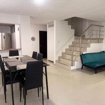 Hermosa Habitacion A Una Cuadra Del Ventura Plaza 3 쿠쿠타 외부 사진